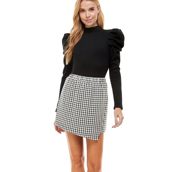 TCEC | Faux Wrap Mini Skirt | Black | S | CS3456 | Sample Sale - Picture 5 of 5